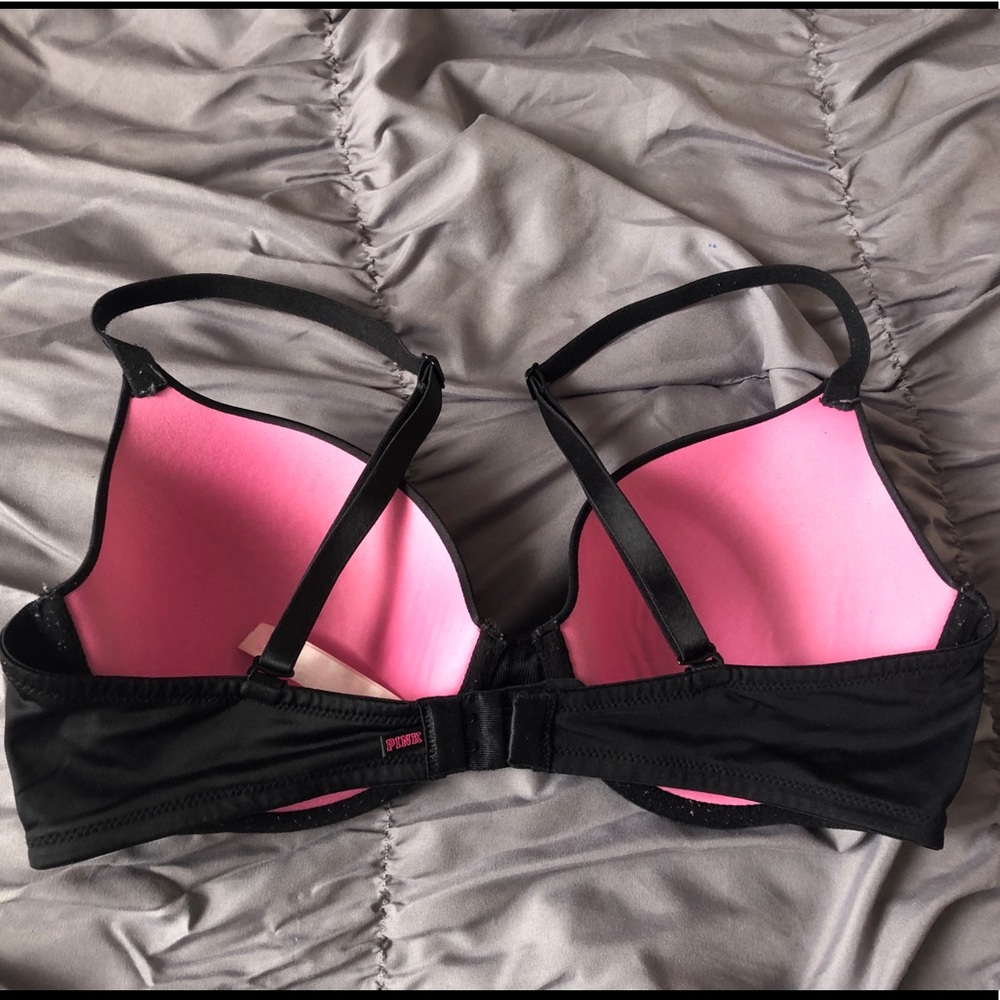 Wear everywhere t-shirt lightly lined PINK bra